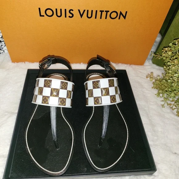 LOUIS VUITTON Leather Printed T-Strap Sandals Size 37 Never Worn! - Picture 2 of 8